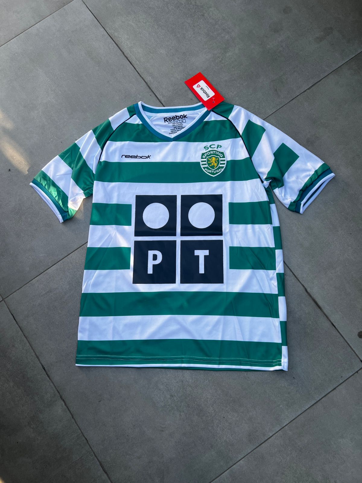 SPORTING LISBONNE HOME KIT RONALDO 2002