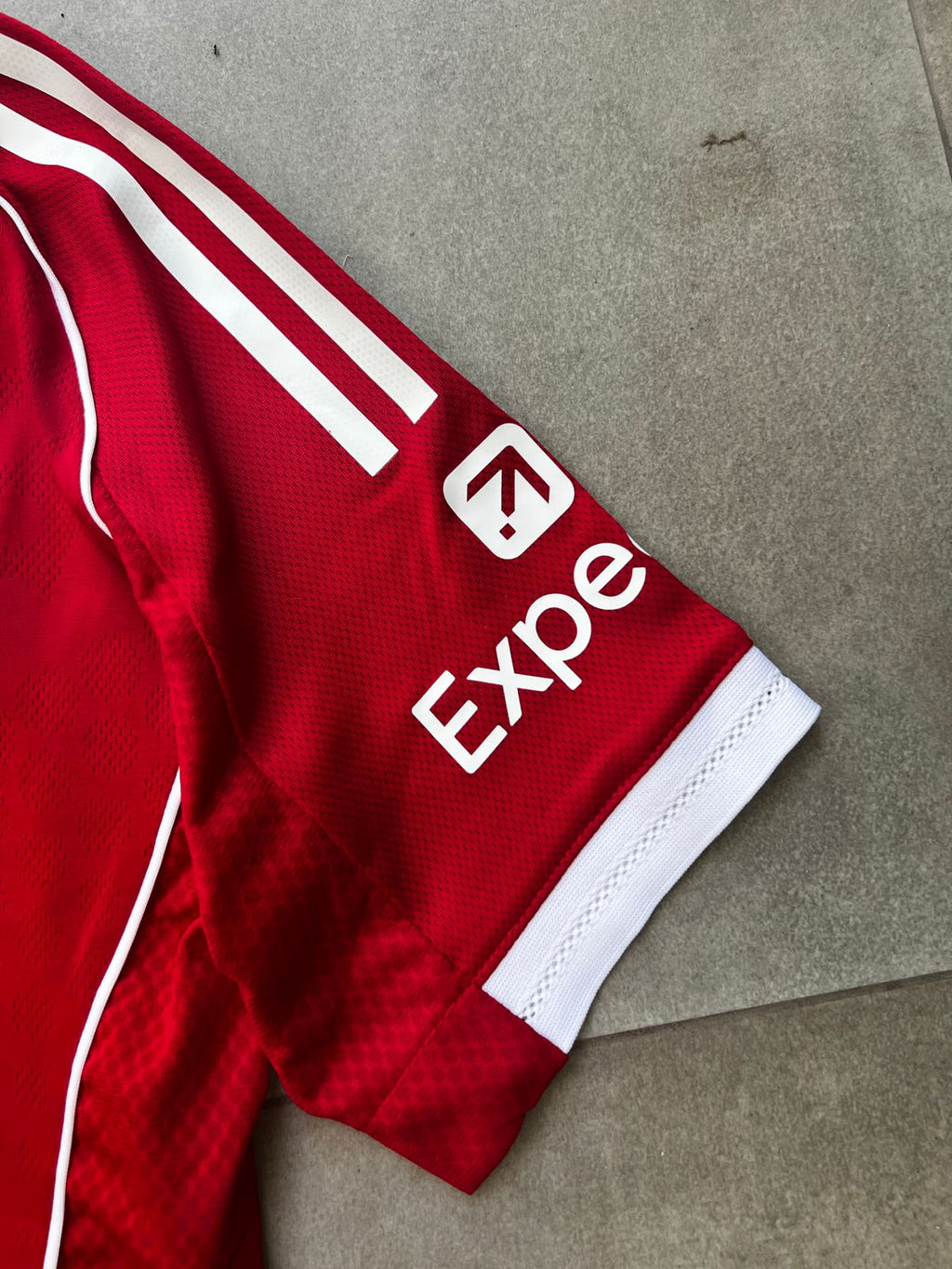LIVERPOOL HOME KIT 2026