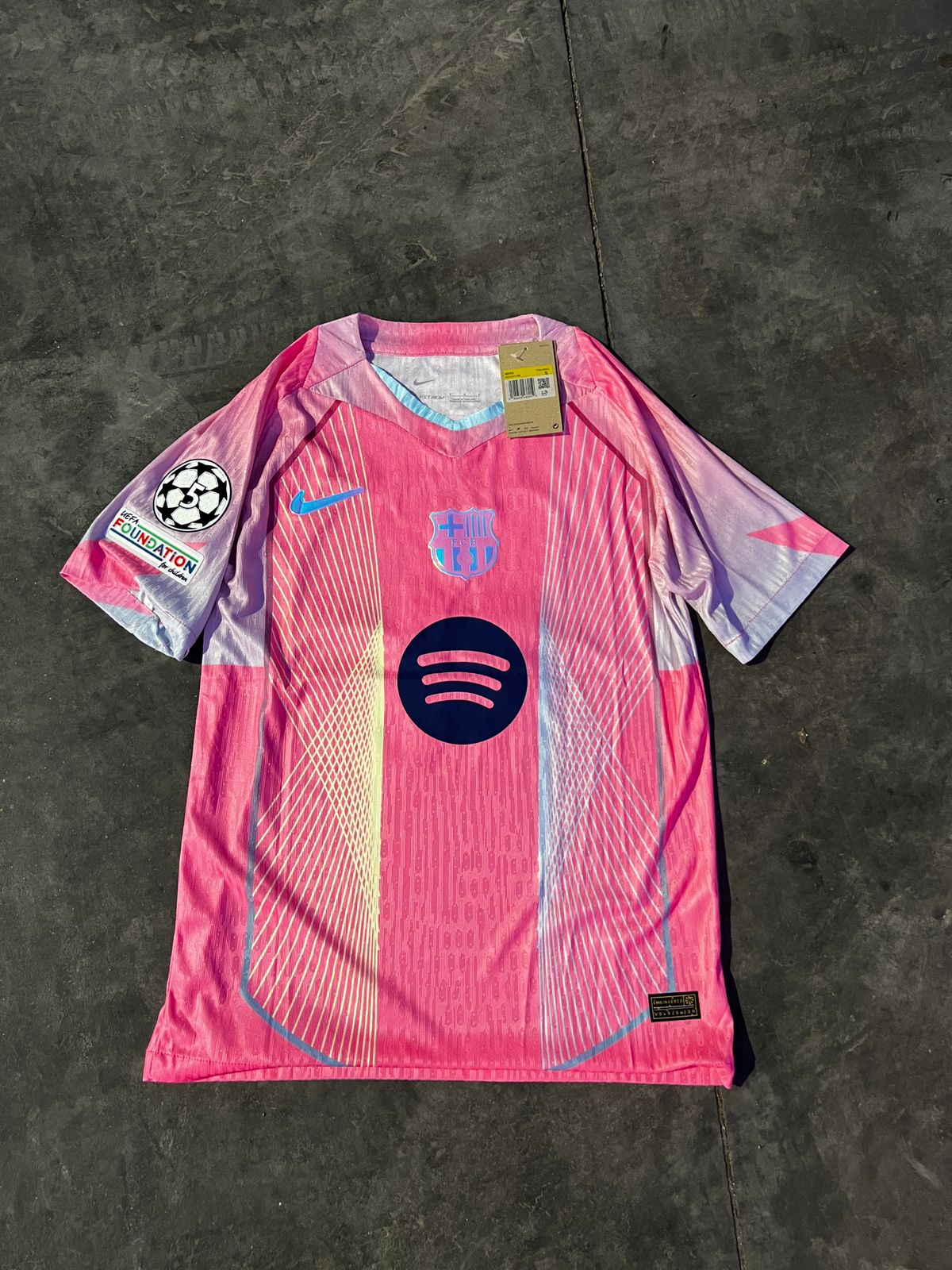 BARCELONA SPECIAL KIT ROSE YAMAL 2025