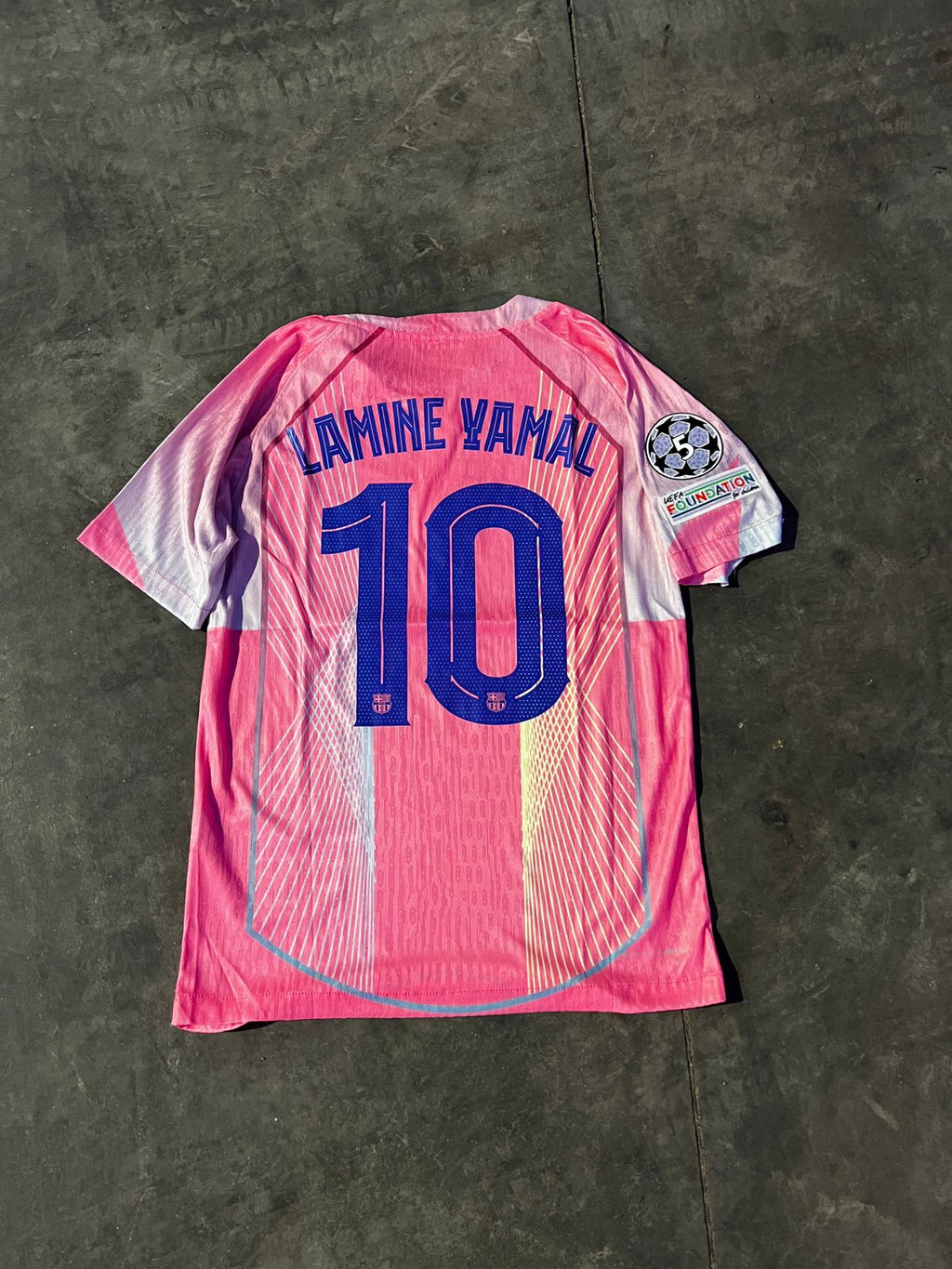BARCELONA SPECIAL KIT ROSE YAMAL 2025
