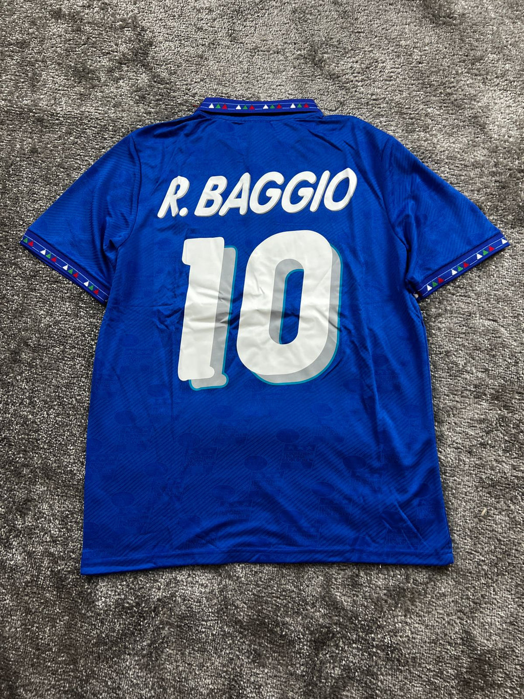 BAGGIO ITALY HOME KIT 1994