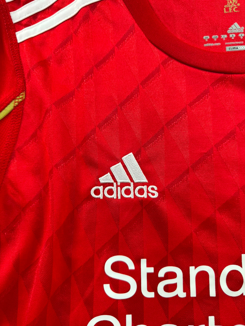 LIVERPOOL HOME KIT 2010-2011