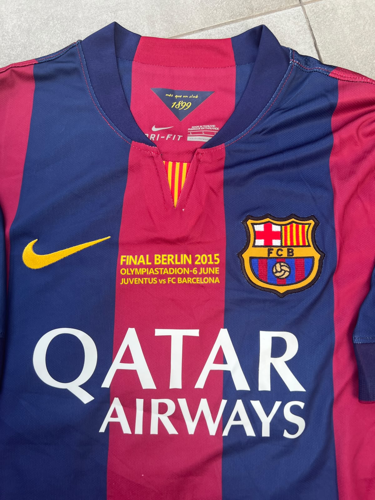 NEYMAR BARCELONA HOME KIT 2015
