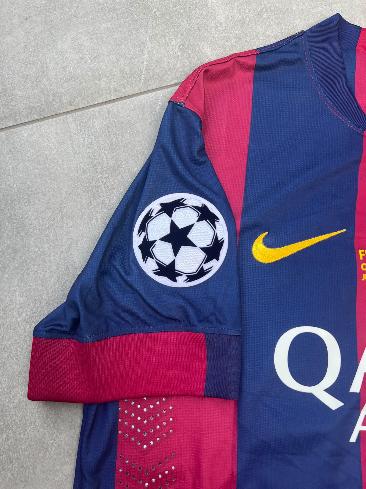 NEYMAR BARCELONA HOME KIT 2015