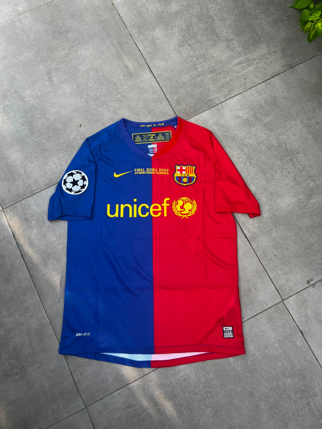 MESSI BARCELONA HOME KIT 2009